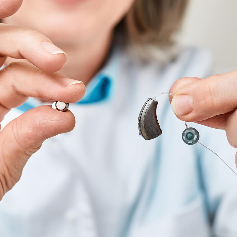 hearing aid battery and hearing aid